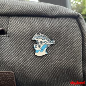 SK00184 Aphrodite Lapel Pin