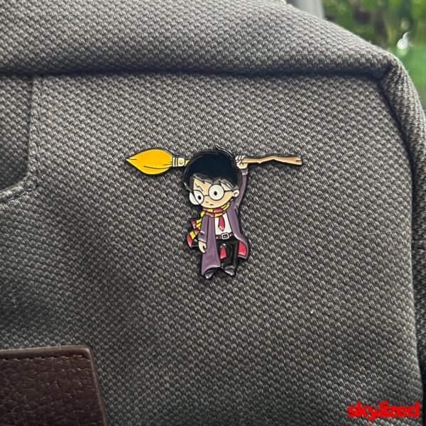Hang in There Harry Lapel Pin