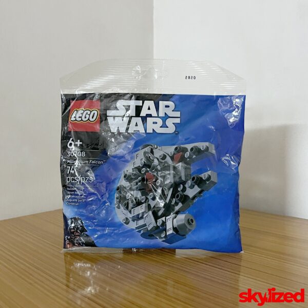 LEGO Millennium Falcon 4 LEGO Star Wars Millennium Falcon Mini-Build Polybag 30708