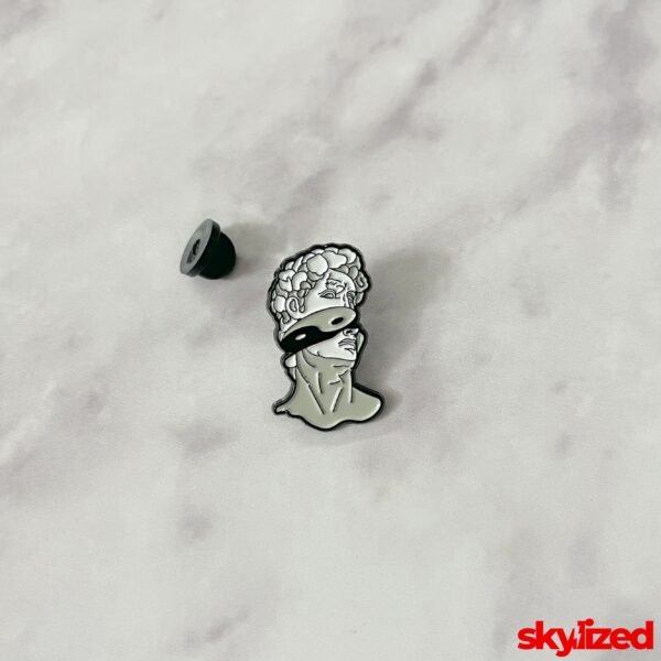 SK00880 Yin Within Lapel Pin