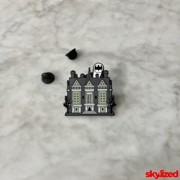 Wayne Manor Lapel Pin