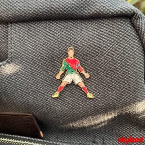 SK00363 Cristiano Ronaldo Lapel Pin #2