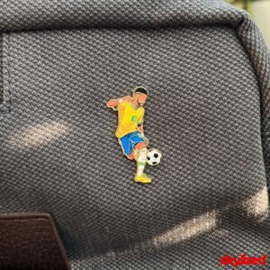 SK00369 Neymar Lapel Pin